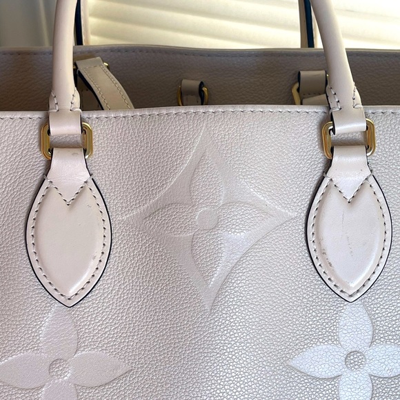 Louis Vuitton Onthego Creme Empreinte GM Limited Edition - Picture 5 of 15